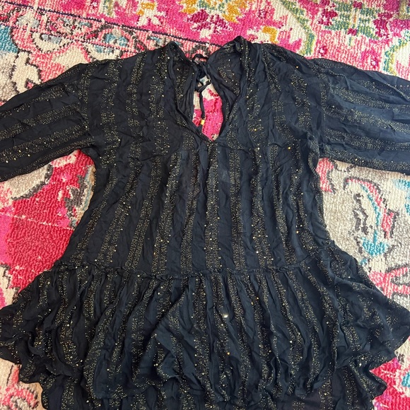 L*Space Sequin Coverup - Picture 4 of 7